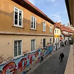 Lägenhet Staro Mesto & Dragon Bridge Ljubljana